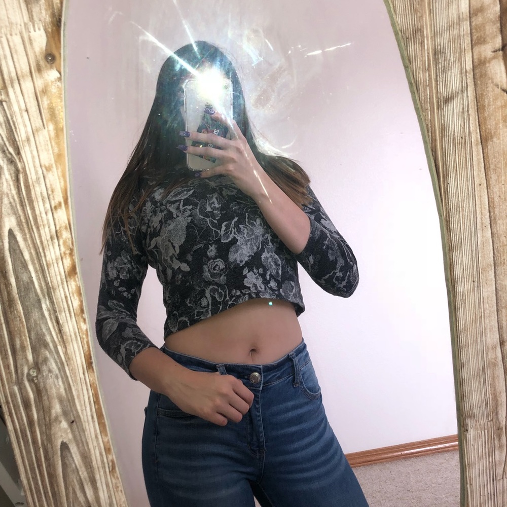 Grey crop top